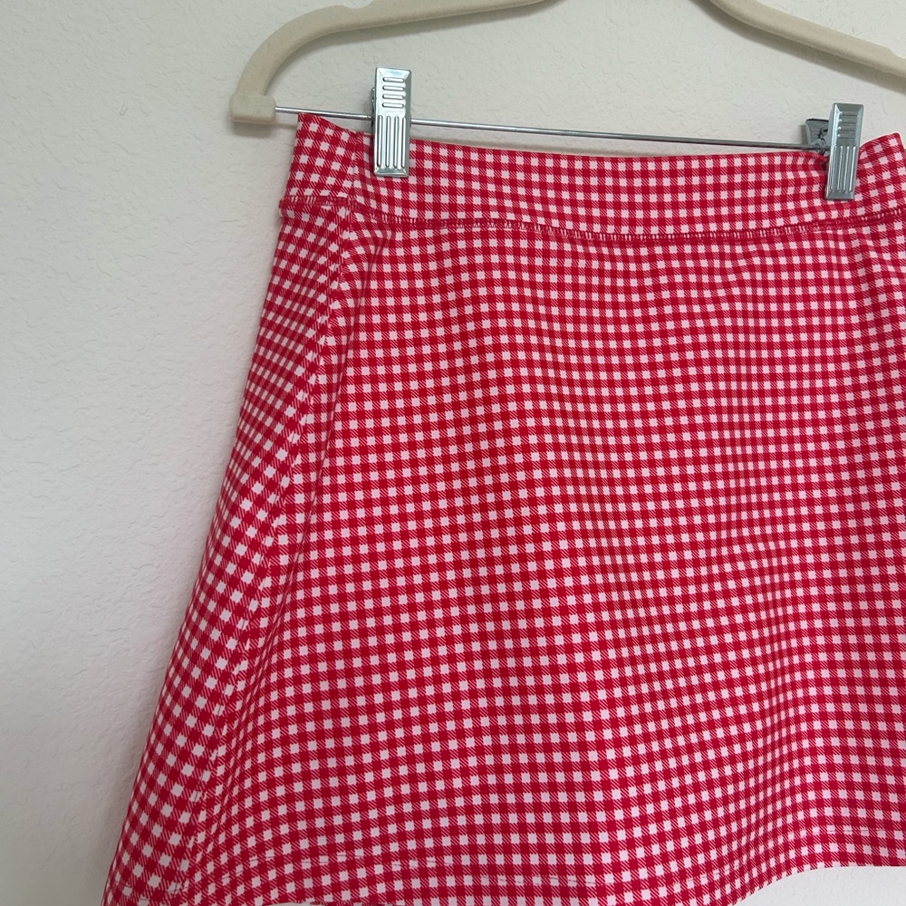 Abercrombie & Fitch YPB sculptLUX Racerback V-Neck Tank & Lined Clean Mini Skirt - Picture 8 of 10